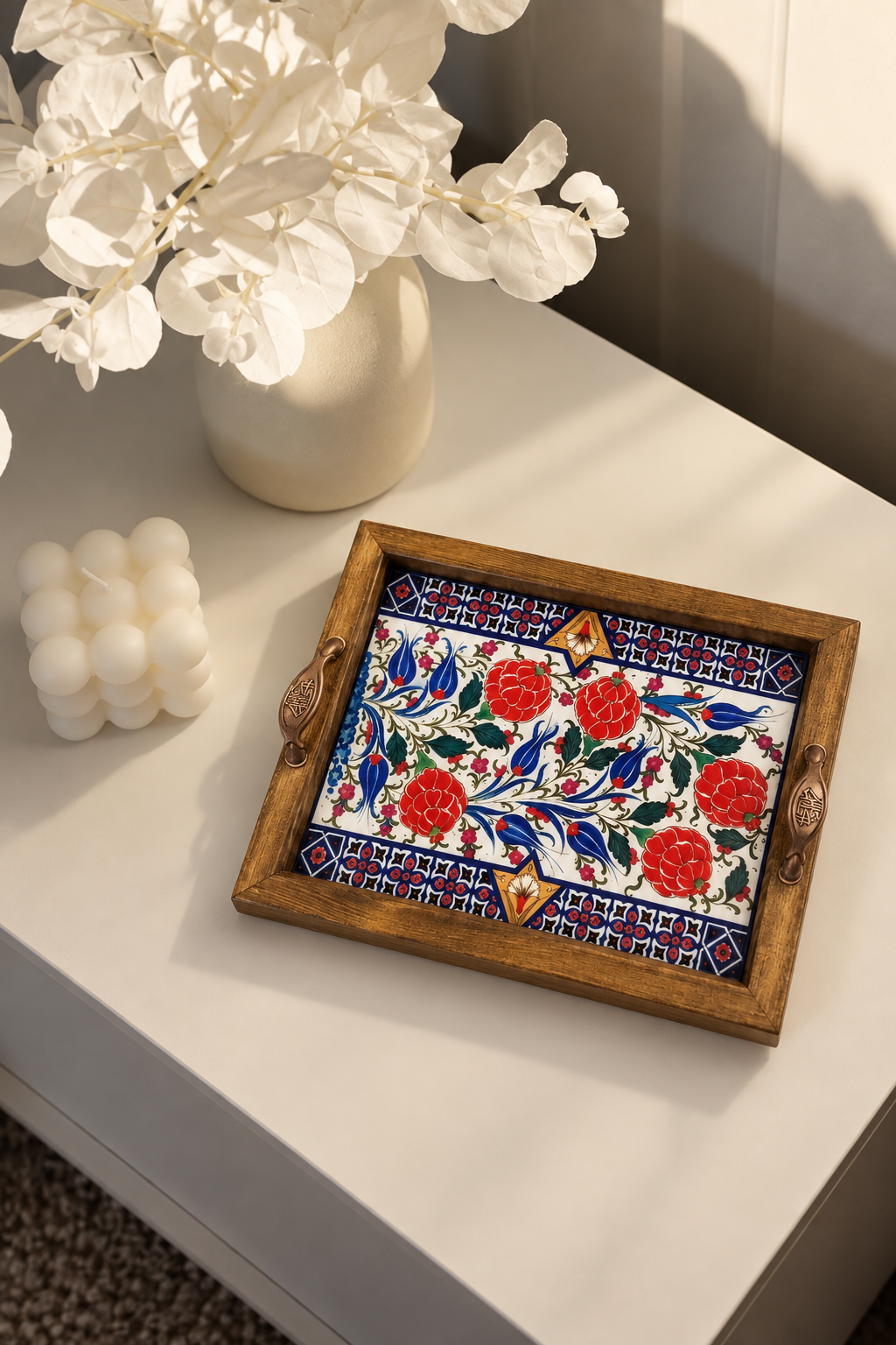 20x25 Cm Geleneksel Çini Desenli Kulplu Ahşap Sunum Tepsisi